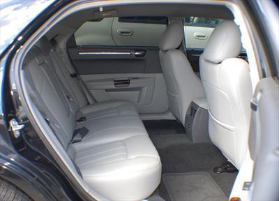 Sedan - Chrysler 300