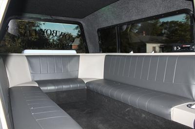 Stretch SUV - Ford 