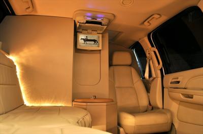 SUV - Cadillac Escalade ESV