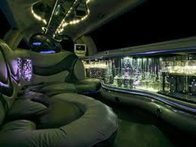 Stretch Limo - Lincoln Town Car