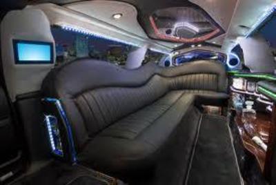 Stretch Limo - Lincoln Town Car