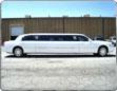 Stretch Limo - Lincoln Town Car