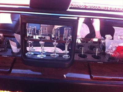 Stretch Limo - Lincoln Town Car