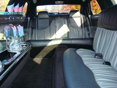 Stretch Limo - Chrysler 300