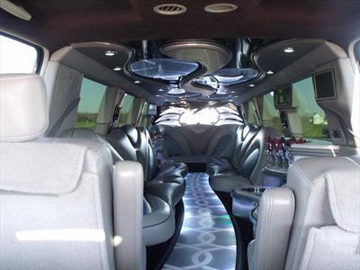 Stretch SUV - Infiniti QX