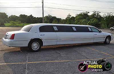 Stretch Limo - Lincoln Town Car