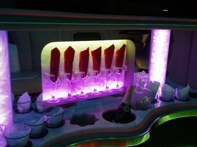Stretch Limo - Lincoln Town Car