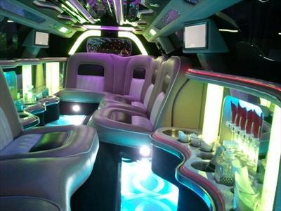 Stretch Limo - Lincoln Town Car