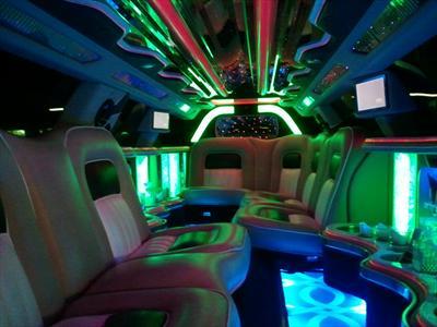 Stretch Limo - Lincoln Town Car