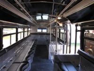 Mini-Bus - Limo / Party Style 