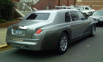 Luxury Sedan - Rolls Royce Phantom