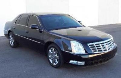 Sedan - Cadillac DTS