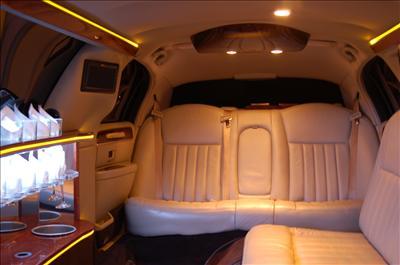 Stretch Limo - Lincoln Town Car