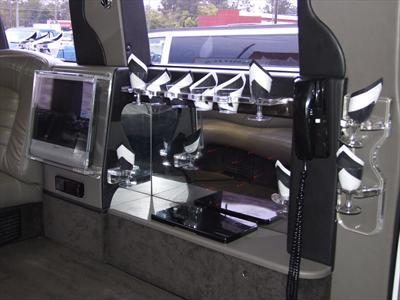 Stretch SUV - Hummer H2
