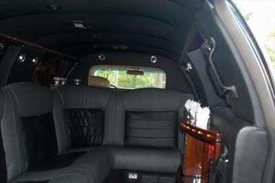 Stretch Limo - Lincoln Town Car