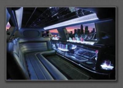 Stretch Limo - Lincoln Town Car