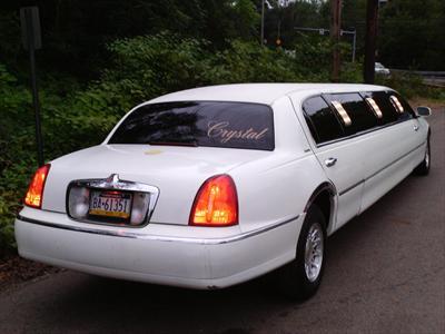 Stretch Limo - Lincoln Town Car