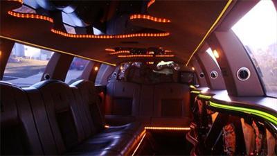 Stretch Limo - Lincoln Town Car