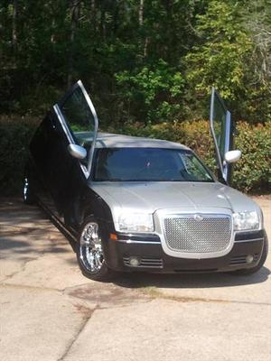 Stretch Limo - Chrysler 300