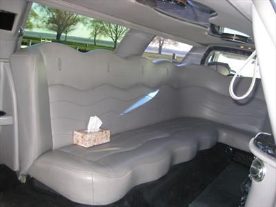 Stretch Limo - Lincoln Town Car