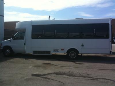Mini-Bus - Limo / Party Style 