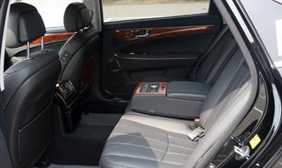 Sedan - Hyundai Equus