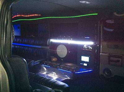 Stretch SUV - Hummer H2