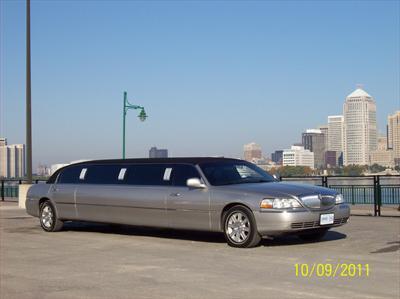 Stretch Limo - Lincoln Town Car