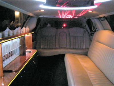 Stretch Limo - Lincoln Town Car