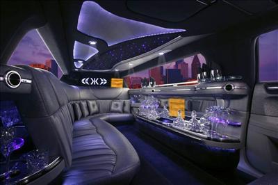 Stretch Limo - Chrysler 300