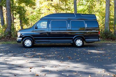 Van - Executive Van 