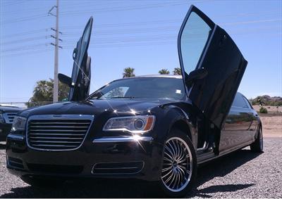 Stretch Limo - Chrysler 300