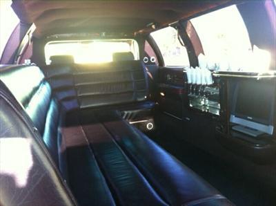 Stretch Limo - Cadillac DTS