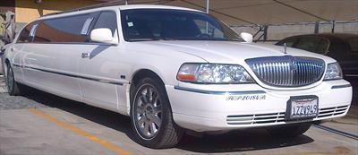 Stretch Limo - Lincoln Town Car