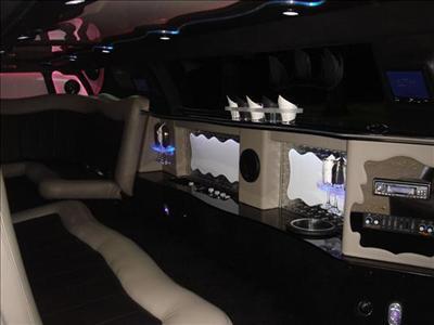 Stretch Limo - Lincoln Town Car