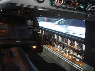 Stretch Limo - Lincoln Town Car