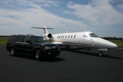 SUV - Lincoln Navigator