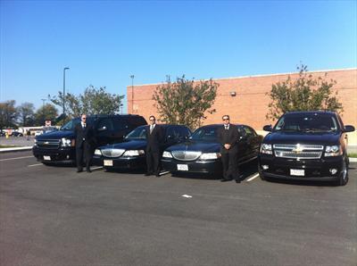 Sedan - Lincoln Town Car