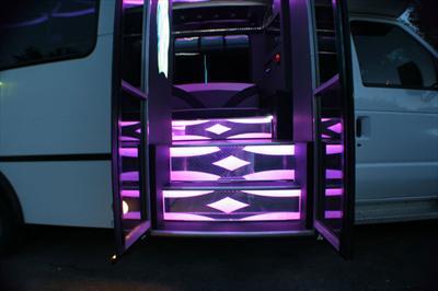 Mini-Bus - Limo / Party Style 