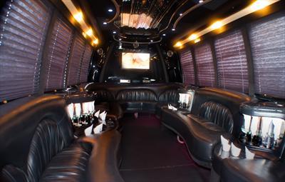 Mini-Bus - Limo / Party Style 