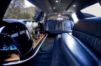 Stretch Limo - Lincoln Town Car