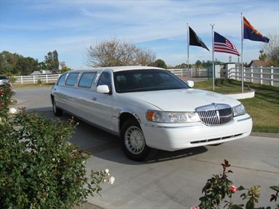 Stretch Limo - Lincoln Town Car