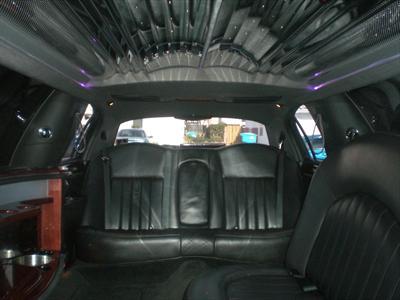 Stretch Limo - Lincoln Town Car
