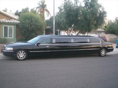 Stretch Limo - Lincoln Town Car