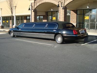 Stretch Limo - Lincoln Town Car