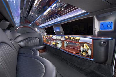 Stretch Limo - Lincoln Town Car