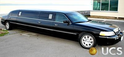Stretch Limo - Lincoln Town Car