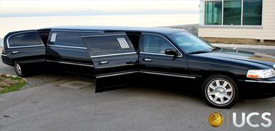 Stretch Limo - Lincoln Town Car