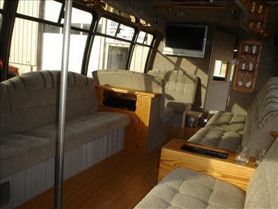Mini-Bus - Limo / Party Style 
