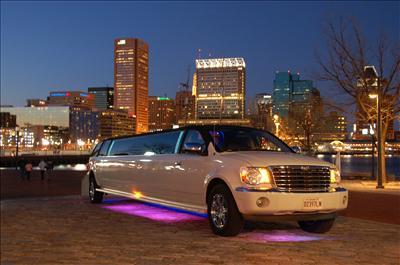 Stretch SUV - Chrysler Aspen